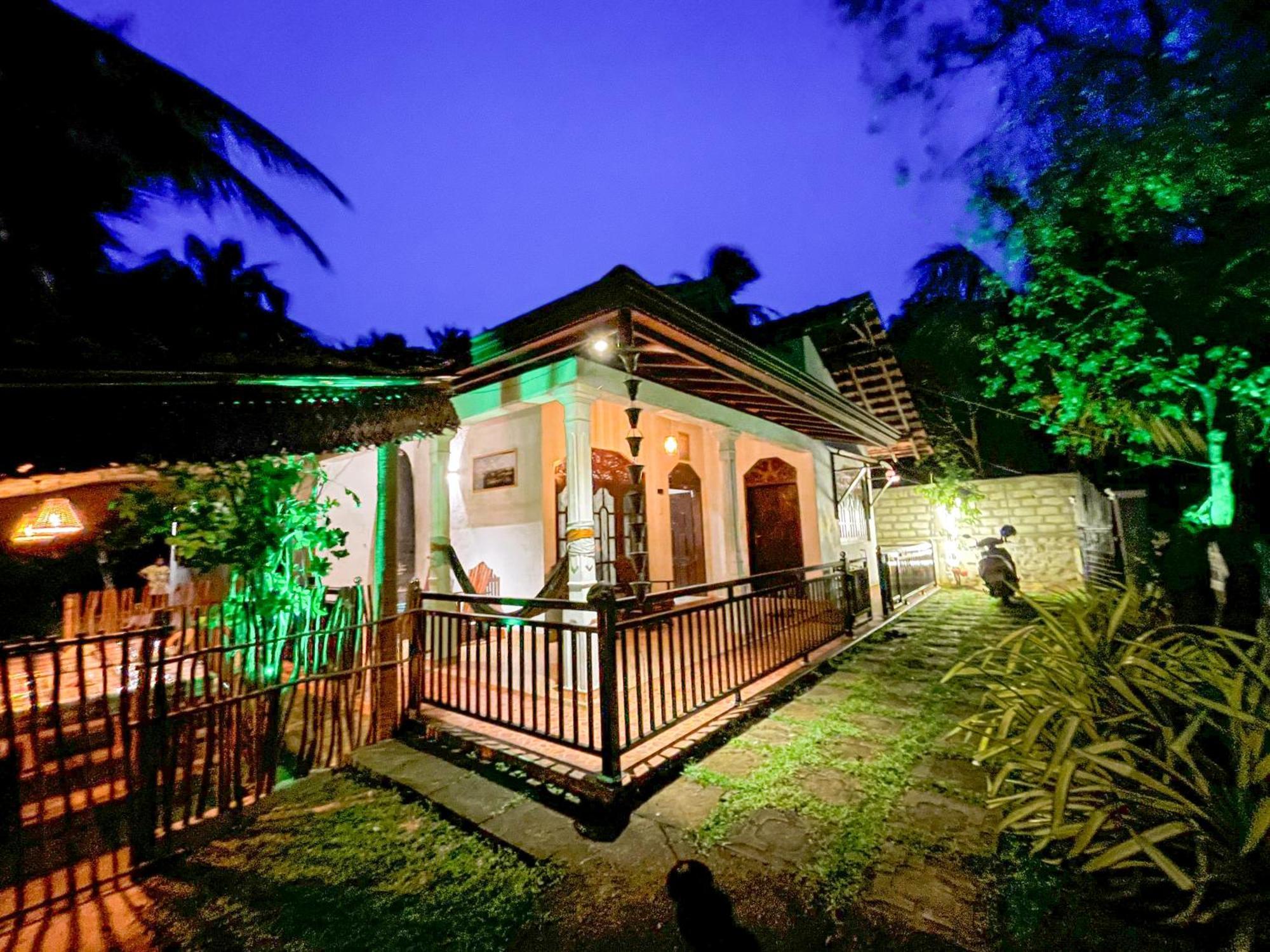 Kawshan Home Stay Dickwella Exterior photo