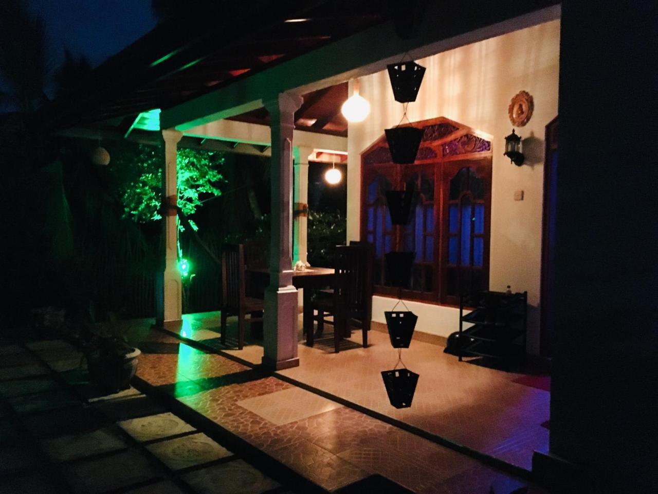 Kawshan Home Stay Dickwella Exterior photo